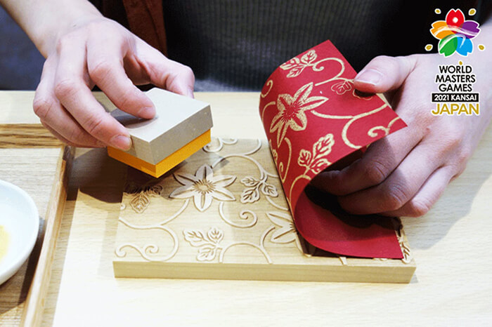 見学+からかみハガキ摺り体験 京都みやげにおすすめ！唐紙文様がかわいい和のポストカードづくり